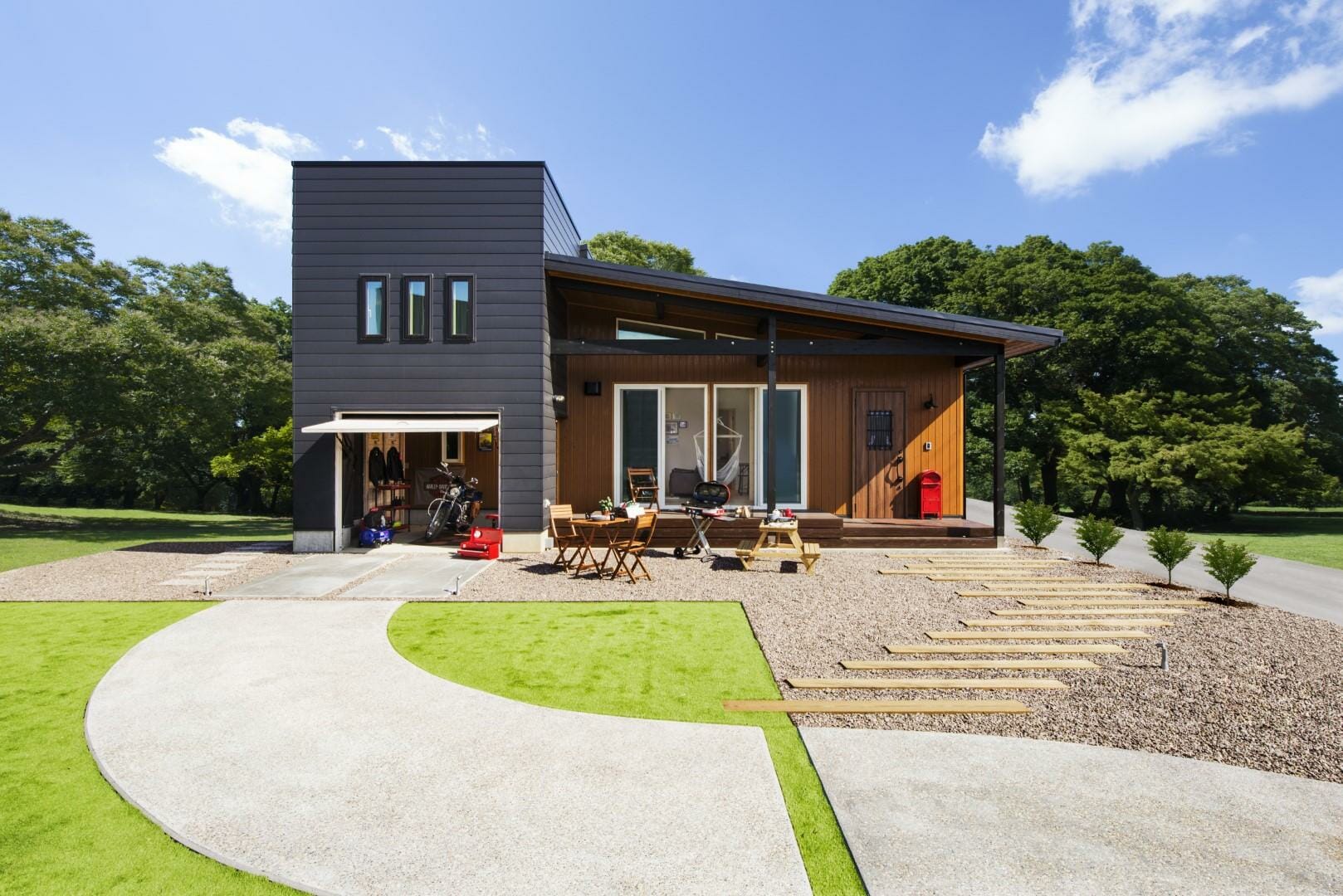 シーダーホームズ株式会社_住宅_メイン写真